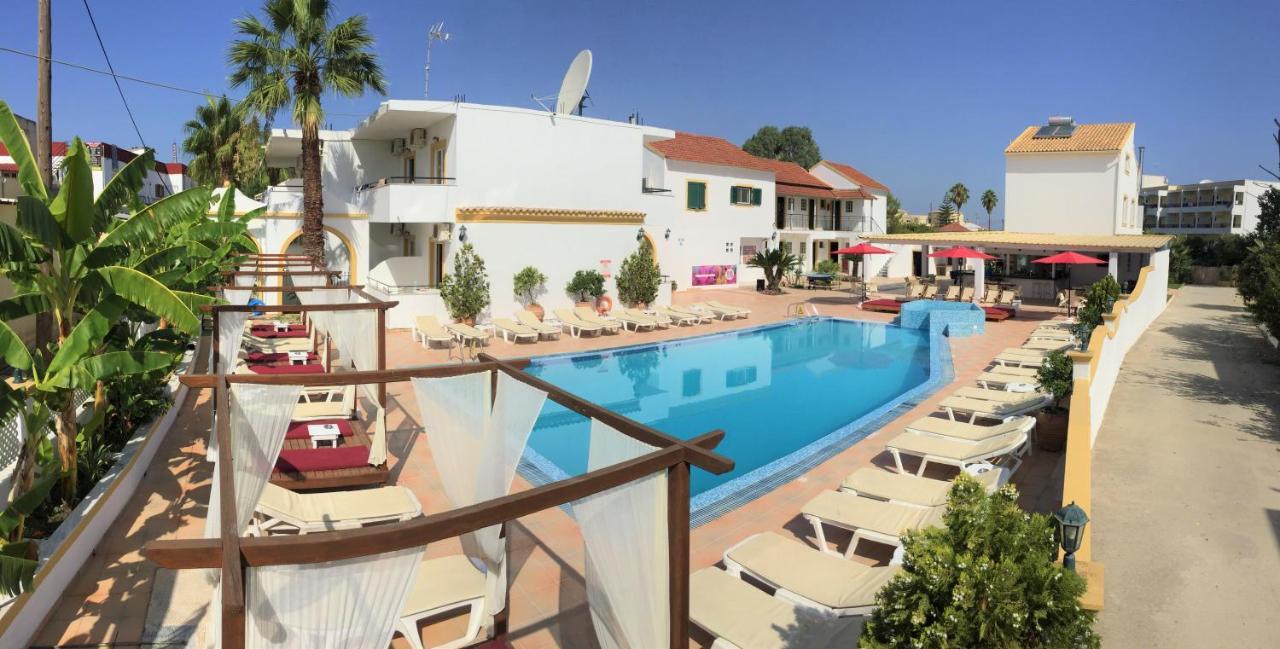 Oasis Beach Club Kávos Dış mekan fotoğraf