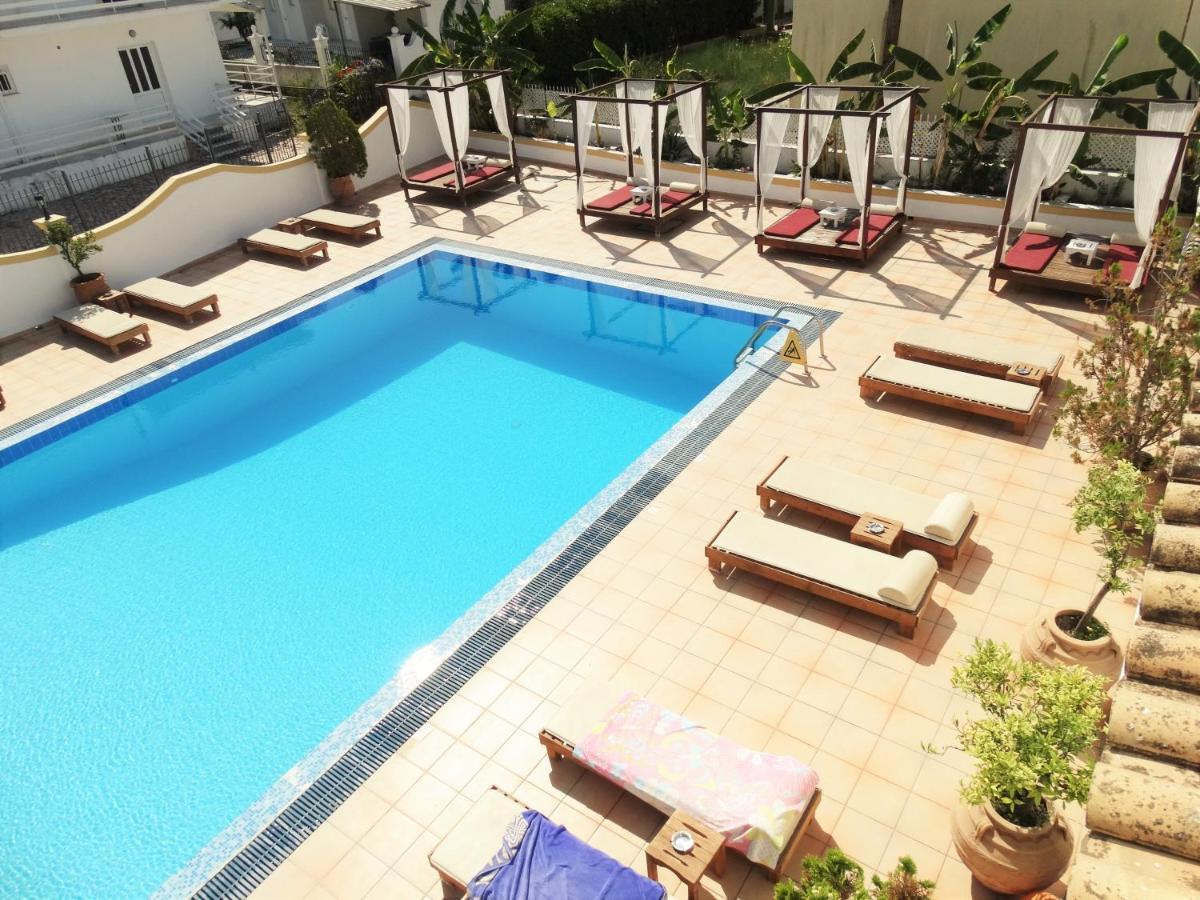 Oasis Beach Club Kávos Dış mekan fotoğraf