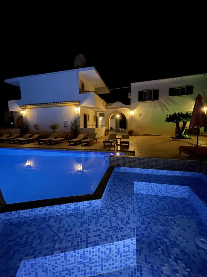 Oasis Beach Club Kávos Dış mekan fotoğraf